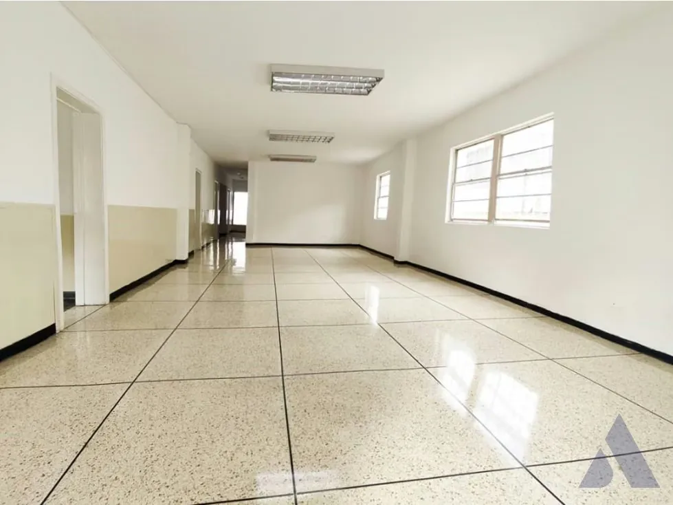 Se alquila PB de casa comercial 230m2 Altamira 7306 - 12