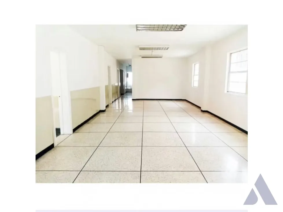 Se alquila PB de casa comercial 230m2 Altamira 7306 - 3