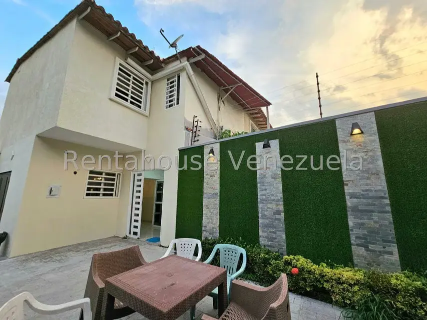 Casa (Duplex) en Venta en Barrio Sucre, Aragua