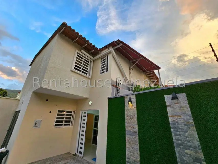 Casa (Duplex) en Venta en Barrio Sucre, Aragua - 48