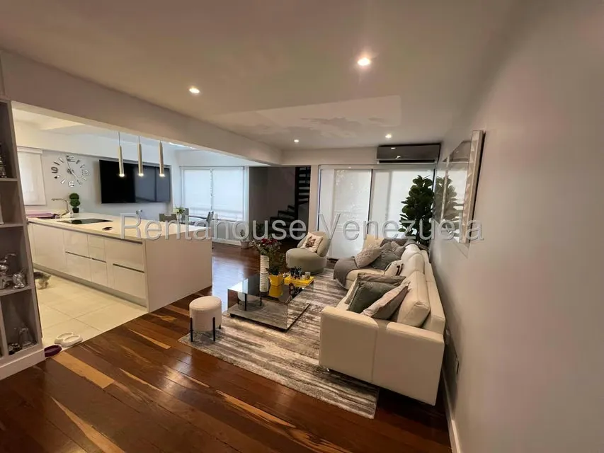 Apartamento (1 Nivel) en Venta en Las Mercedes, Distrito Metropolitano - 4