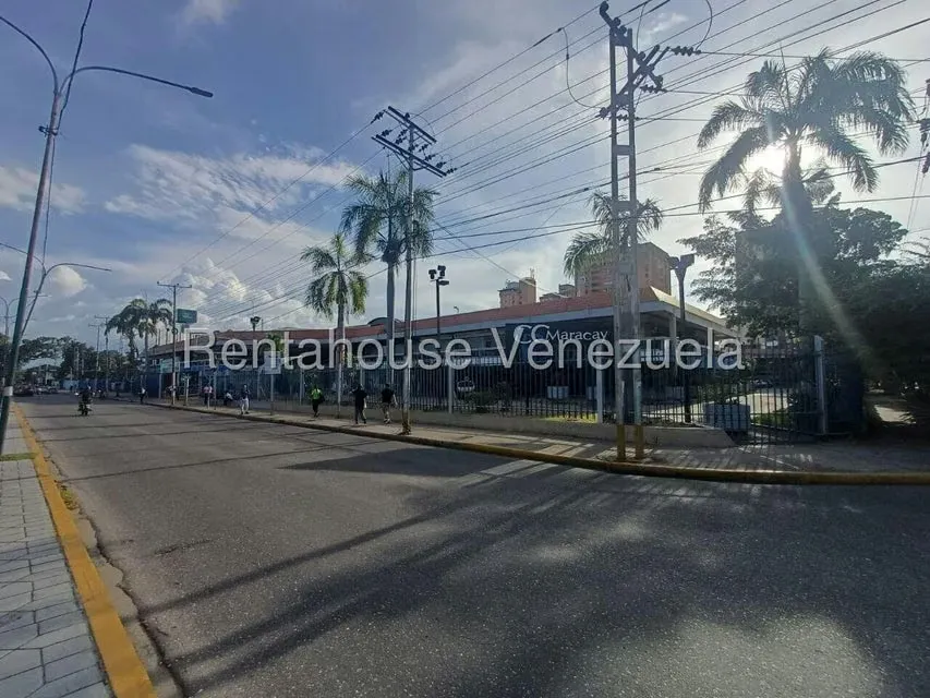 Local Comercial en Venta en El Centro, Aragua - 27