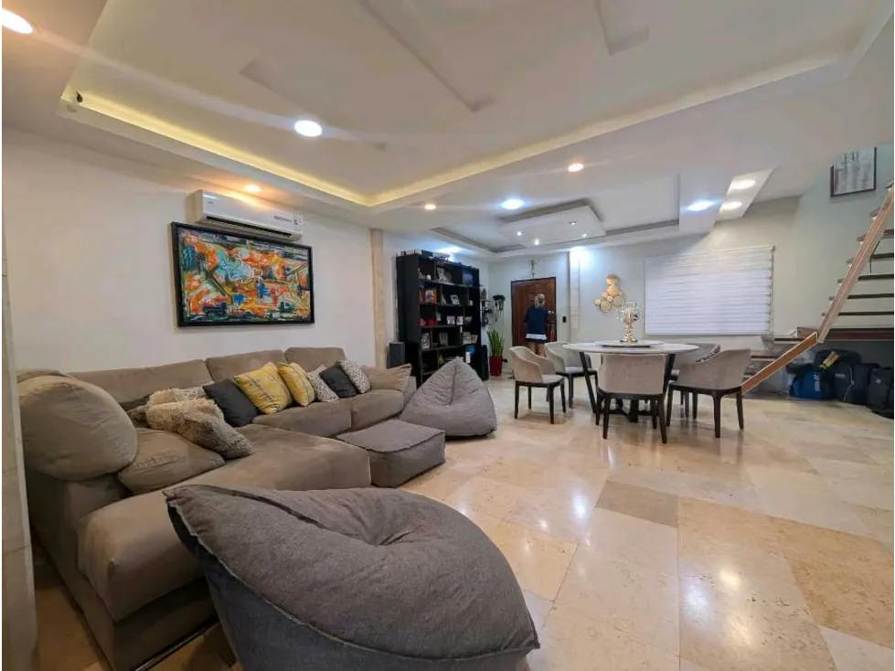 Venta de casa actualizada en Oripoto, Loma Alta, 900M2 - 12
