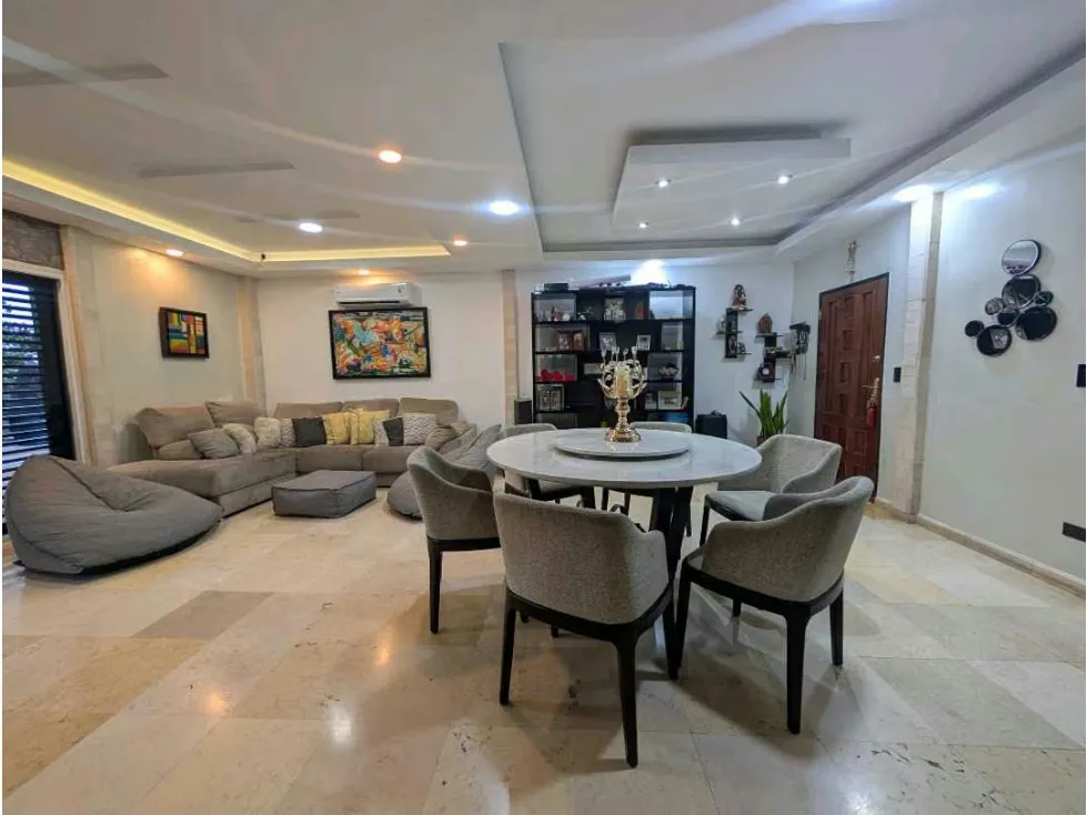Venta de casa actualizada en Oripoto, Loma Alta, 900M2 - 16