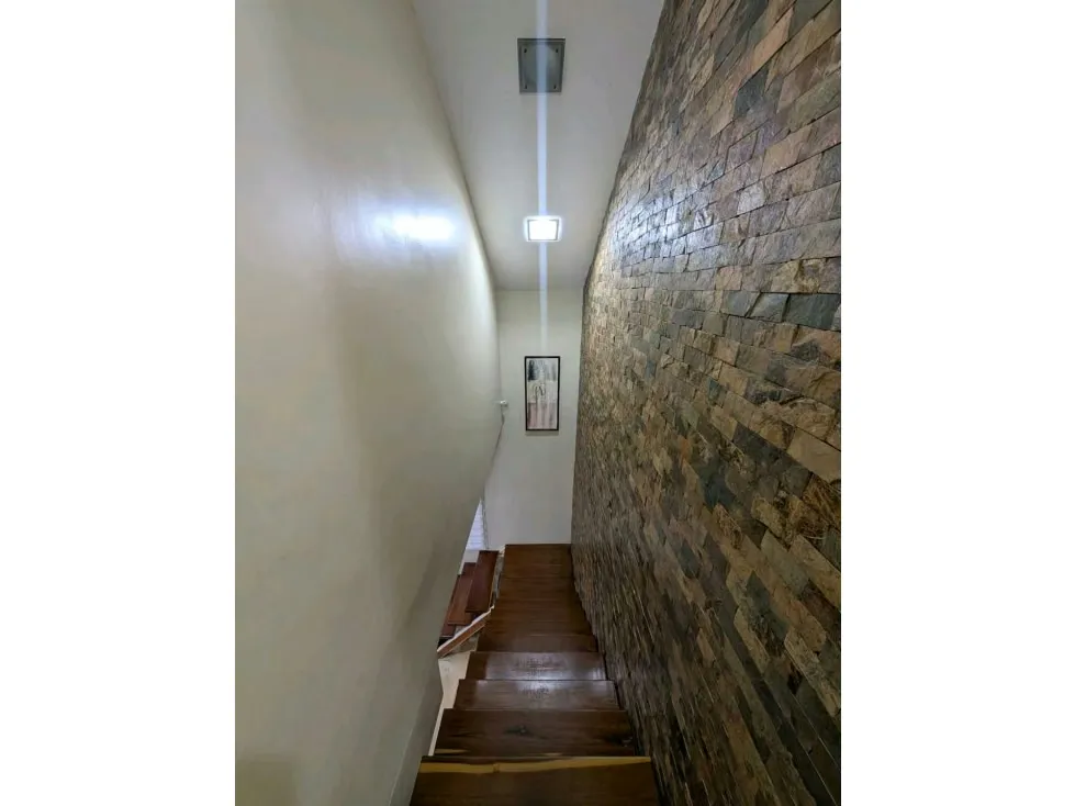 Venta de casa actualizada en Oripoto, Loma Alta, 900M2 - 20