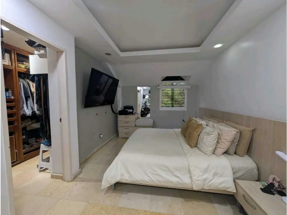Venta de casa actualizada en Oripoto, Loma Alta, 900M2 - 21