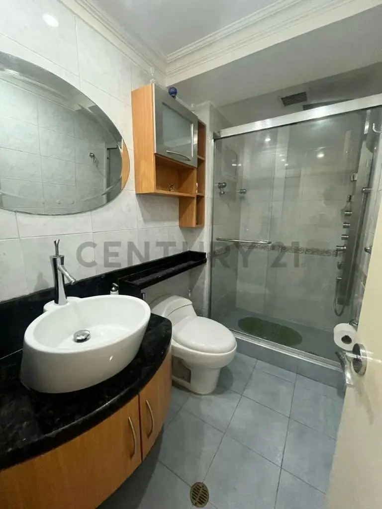 Apartamento Remodelado en La Boyera 127mts2 3ha / 3 ba / 2 pe - 9