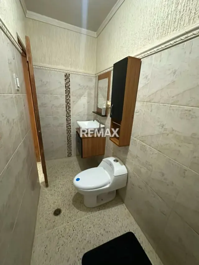 Exclusivo Townhouse en Villa Gueret: Confort, Seguridad y Estilo en 298 m² - 11