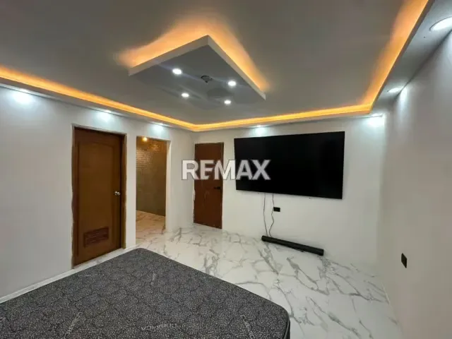 Exclusivo Townhouse en Villa Gueret: Confort, Seguridad y Estilo en 298 m² - 17