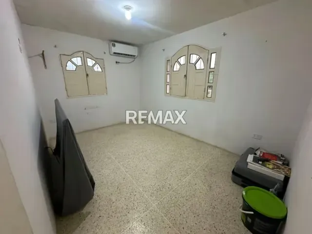 Exclusivo Townhouse en Villa Gueret: Confort, Seguridad y Estilo en 298 m² - 9