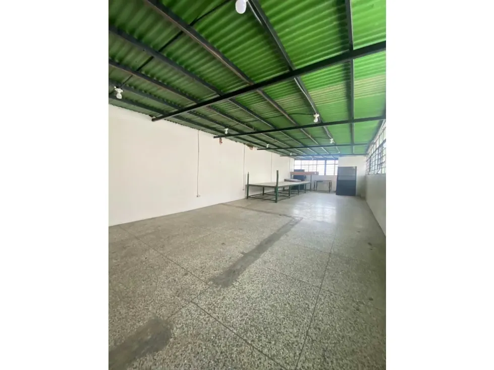 Local en alquiler 190m², 5ta Av de Pérez Bonalde - 4
