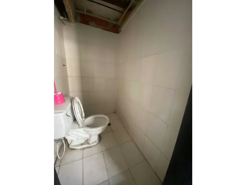 Local en alquiler 190m², 5ta Av de Pérez Bonalde - 6