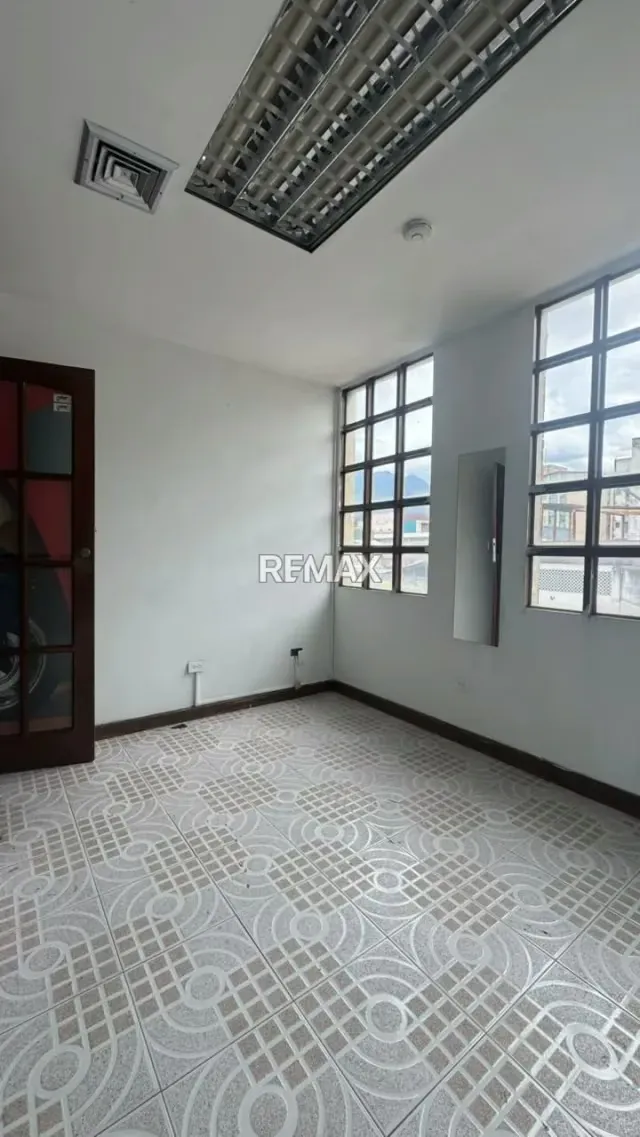 Local en Venta - 8