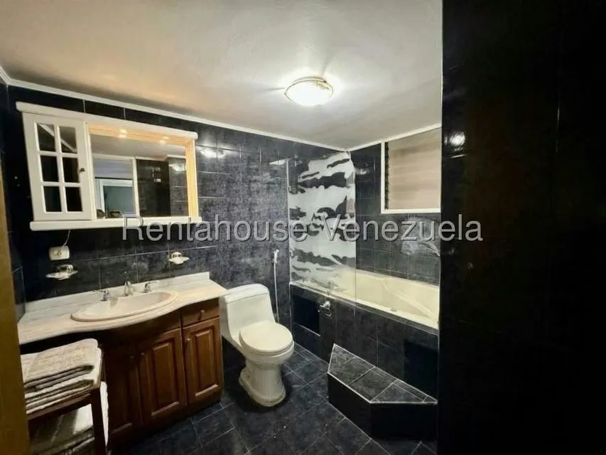 Apartamento (1 Nivel) en Venta en El Rosal, Distrito Metropolitano - 17