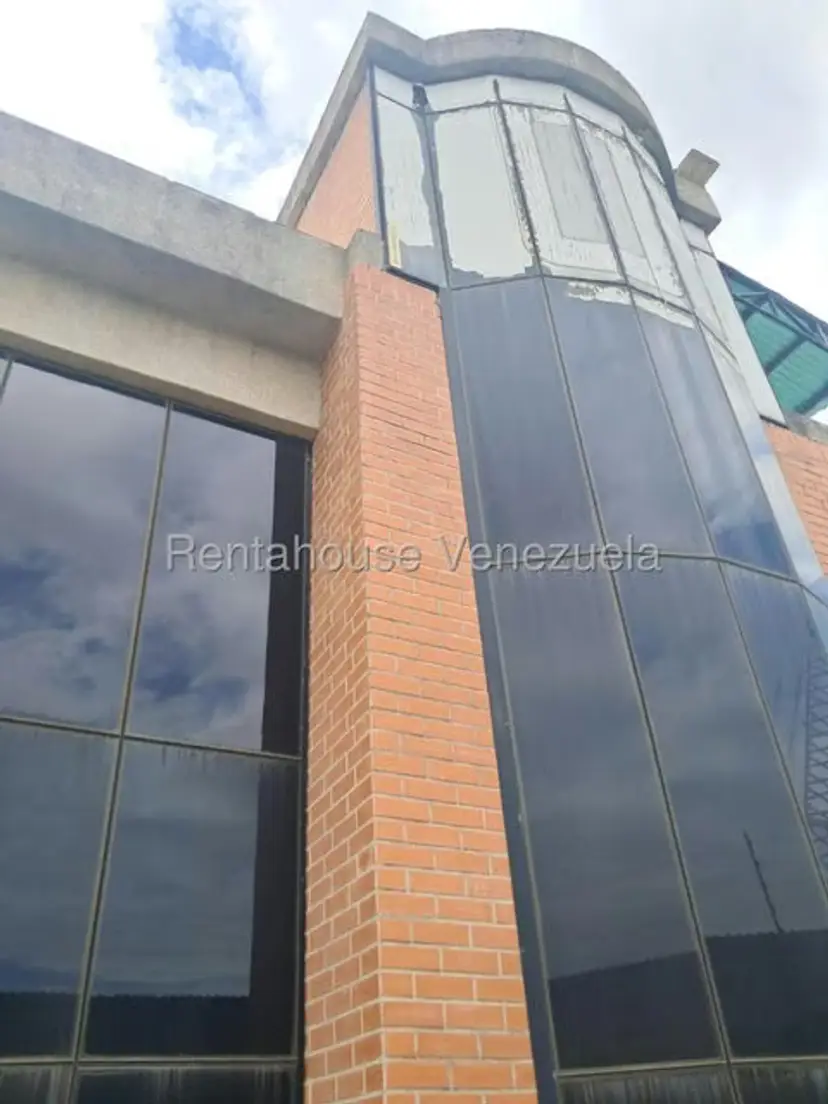 Comercial (Galpon - Deposito) en Venta en Valle Arriba, Miranda