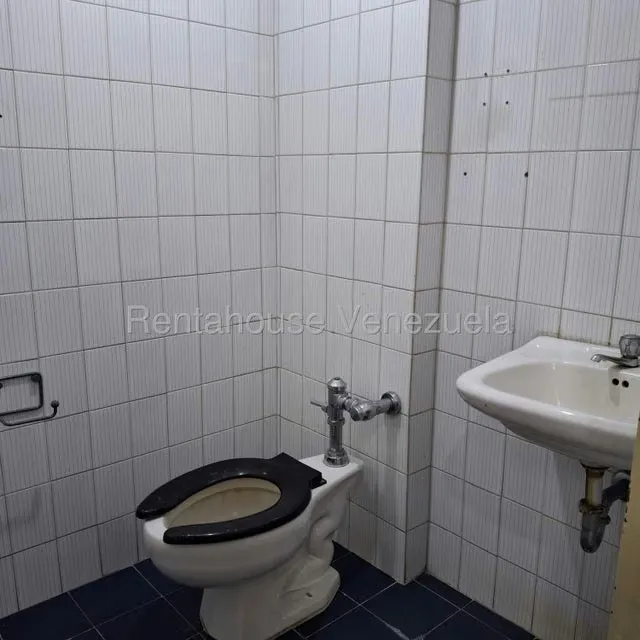 Oficina en Venta en Parroquia Catedral, Distrito Metropolitano - 25