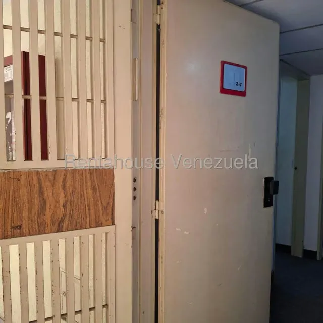 Oficina en Venta en Parroquia Catedral, Distrito Metropolitano - 37