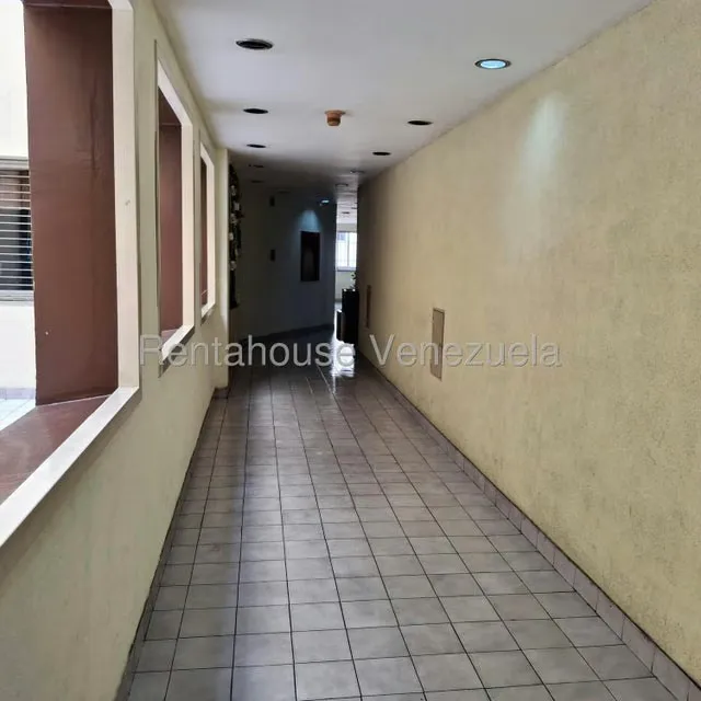 Oficina en Venta en Parroquia Catedral, Distrito Metropolitano - 41