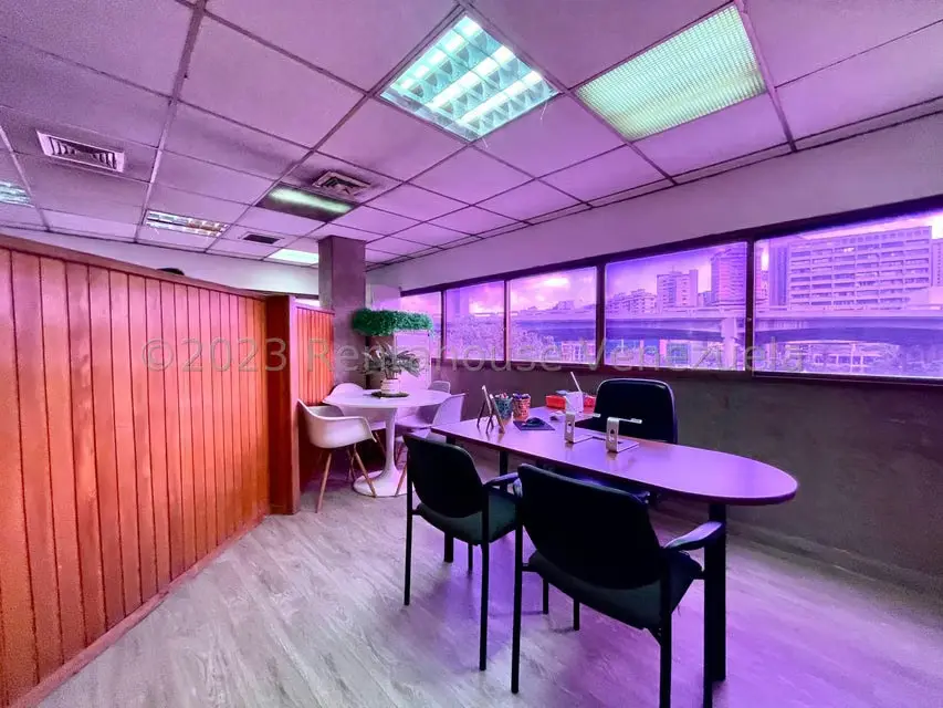 Edificio en Venta en Colinas de Bello Monte, Distrito Metropolitano - 28