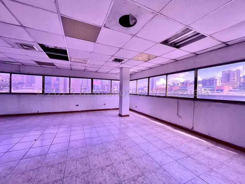 Edificio en Venta en Colinas de Bello Monte, Distrito Metropolitano - 36