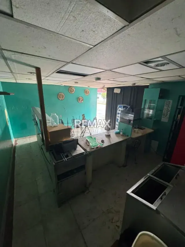 LOCAL COMERCIAL EN ALQUILER #2 - 3