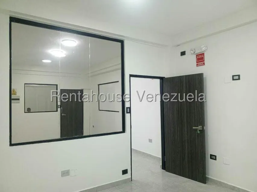 Local Comercial en Alquiler en Centro, Lara - 13