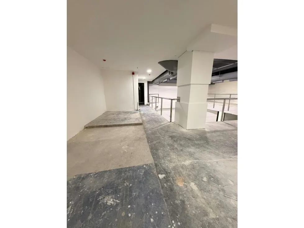 LOCAL COMERCIAL - MACARACUAY - 330 Mts2 - 11