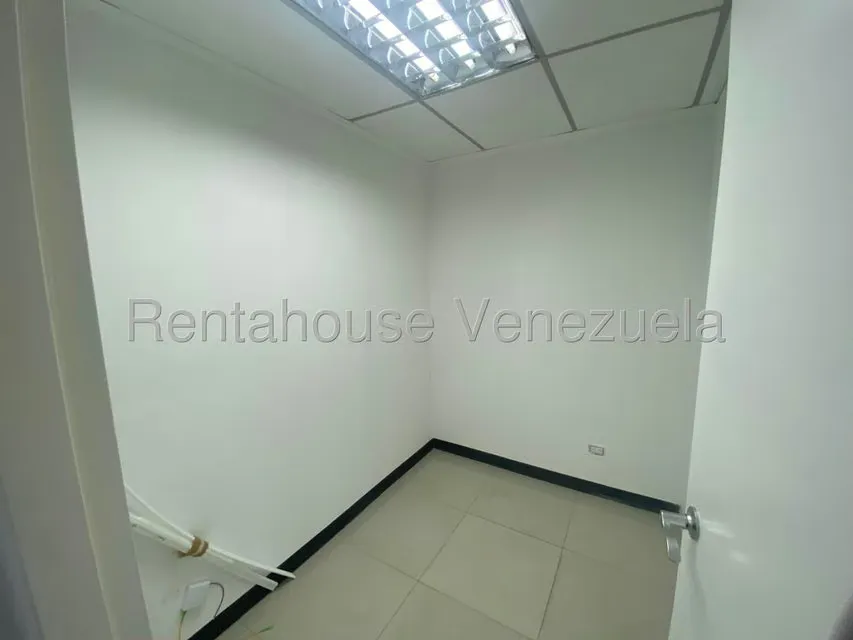 Oficina en Venta en Los Samanes, Distrito Metropolitano - 7