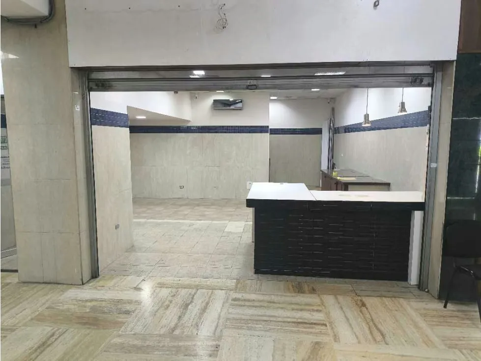 C. C. Concresa ALQUILO local 55m2 + 20m2 Mezz (mogo) - 4