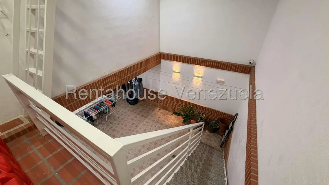 Townhouse (Duplex) en Venta en La Rosa, Miranda - 25