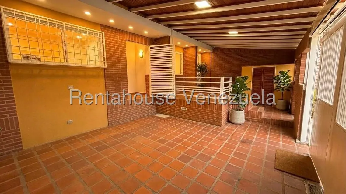 Townhouse (Duplex) en Venta en La Rosa, Miranda - 6