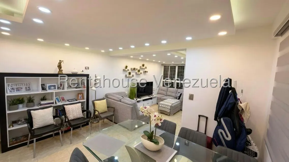 Townhouse (Duplex) en Venta en La Rosa, Miranda - 8