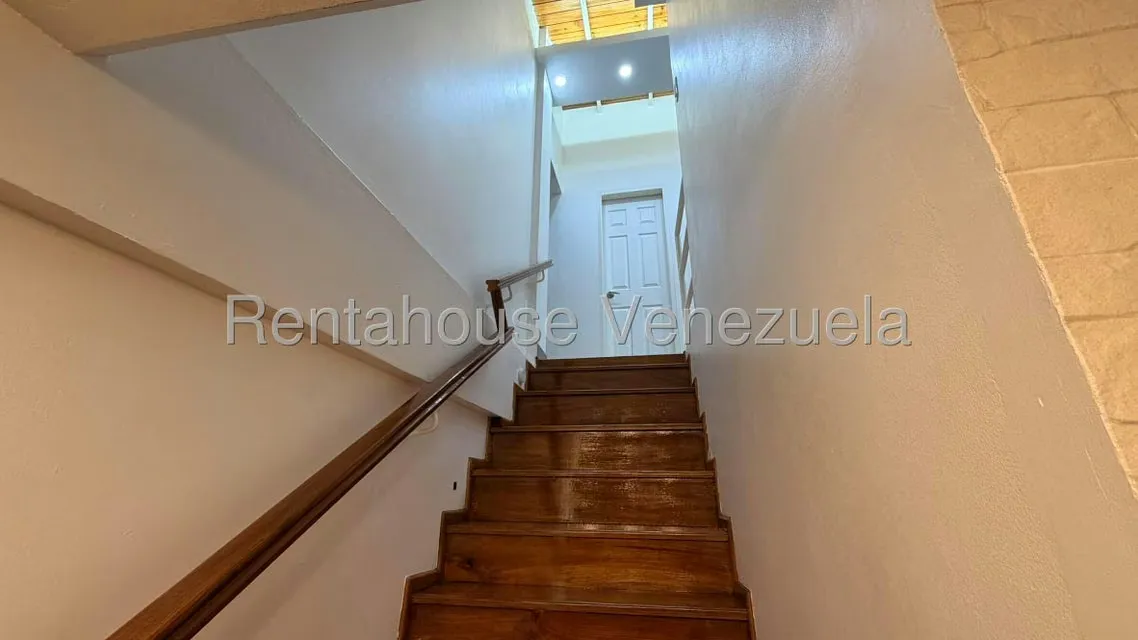 Townhouse (Duplex) en Venta en La Rosa, Miranda - 10