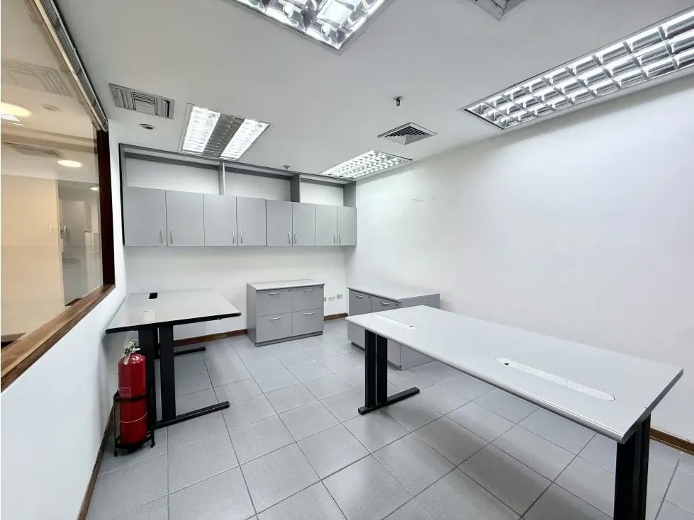 Alquilo oficina amoblada 140m2 Centro Lido El Rosal 6912 - 17