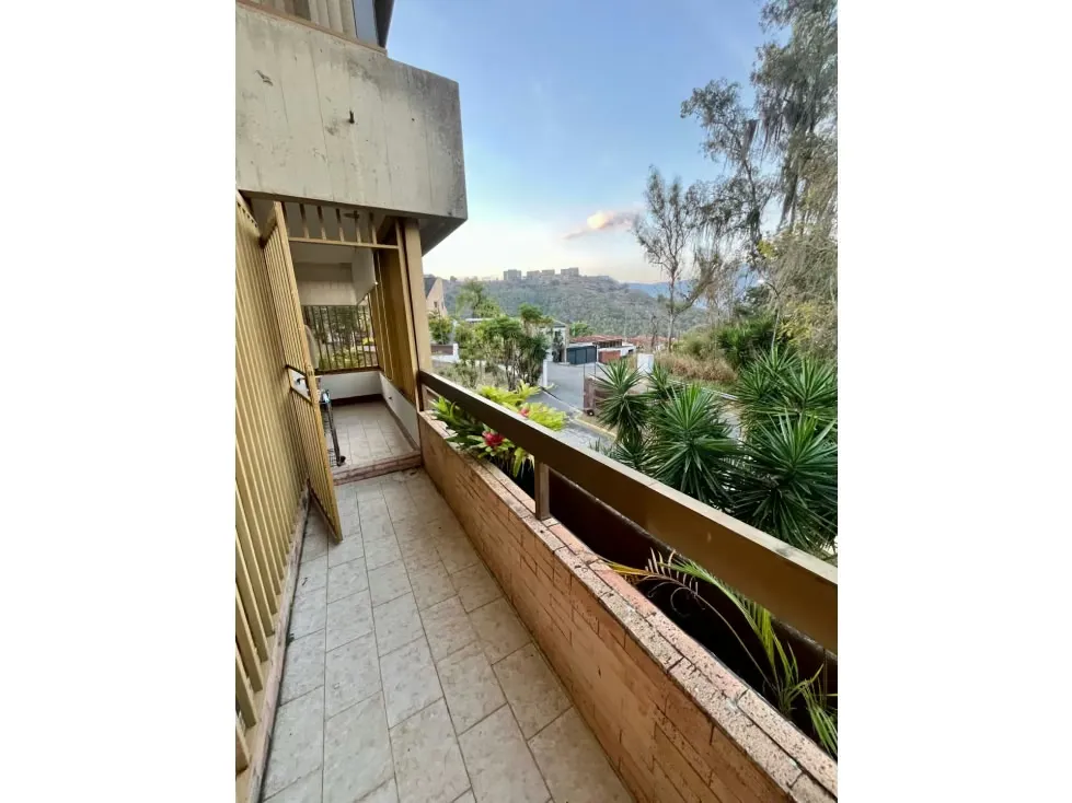 Se vende apartamento 344m2 La Lagunita 4887 - 11