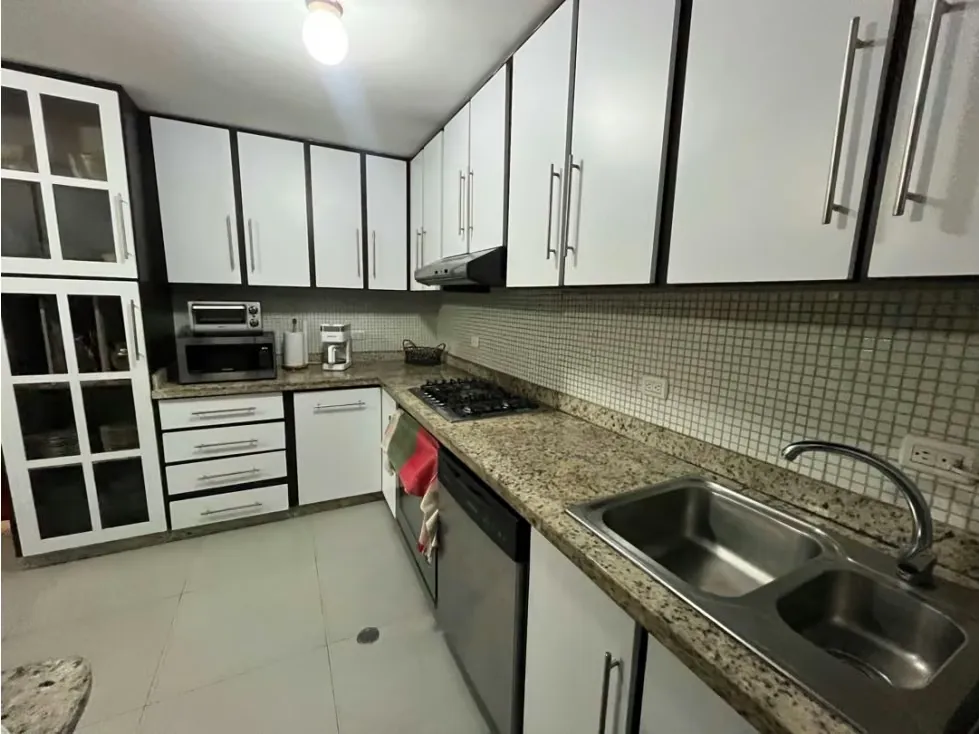 Se vende apartamento 344m2 La Lagunita 4887 - 7