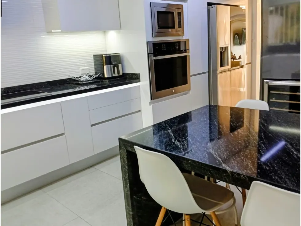 Vendo PB remodelada con vista 395m2 6hab 5b 3p Los Naranjos 0194 - 26