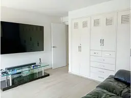 View 32
