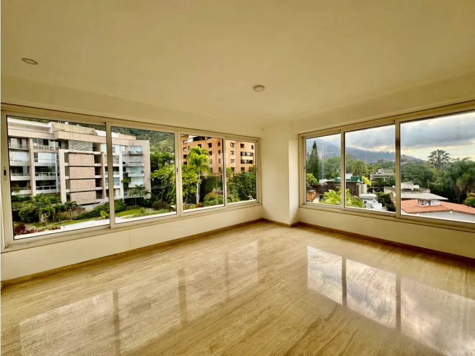 Se vende PH 389m2 4h+s/7b/5b Los Palos Grandes - 12
