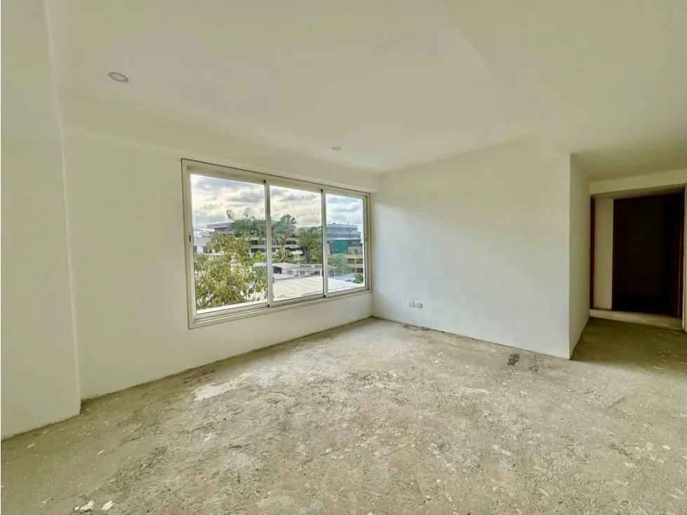 Se vende PH 389m2 4h+s/7b/5b Los Palos Grandes - 24