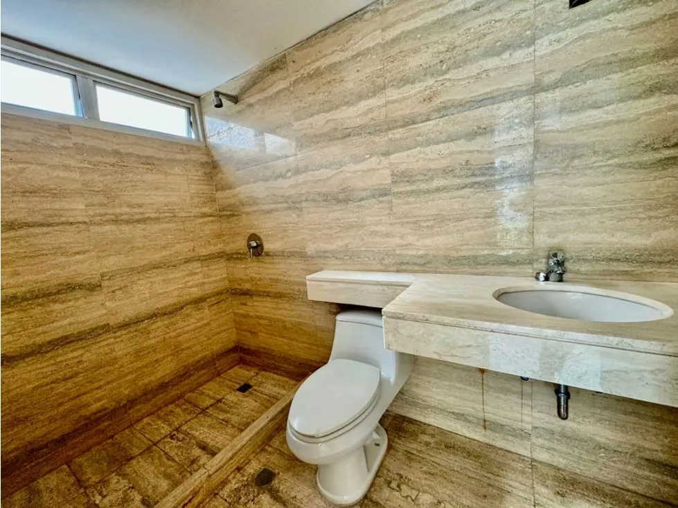 Se vende PH 389m2 4h+s/7b/5b Los Palos Grandes - 9
