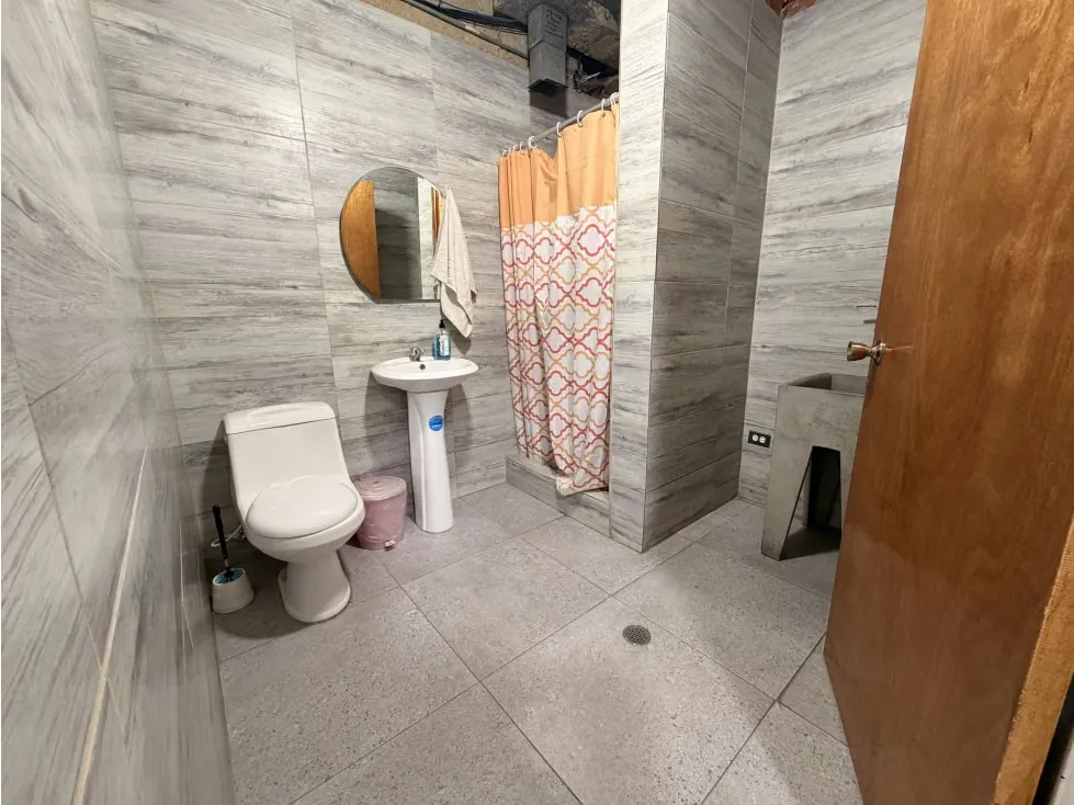 Se vende Local Comercial 800 m2 PB San Martin - 12