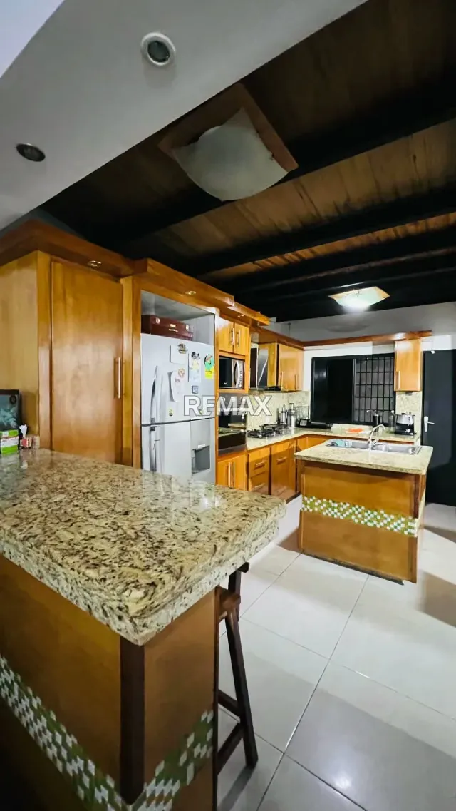 En venta casa remodelada en la Urbanización Llano alto, Araure