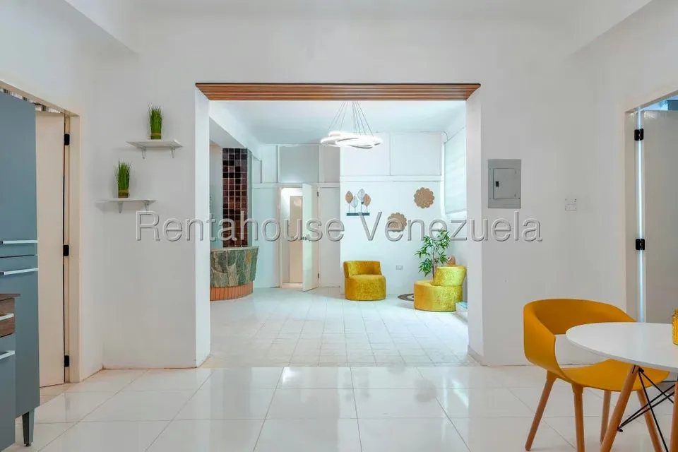 Apartamento (1 Nivel) en Venta en Los Dos Caminos, Distrito Metropolitano - 6
