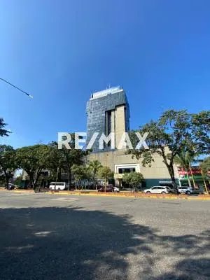 Alquiler de Oficinas en el C.C Camoruco Valencia