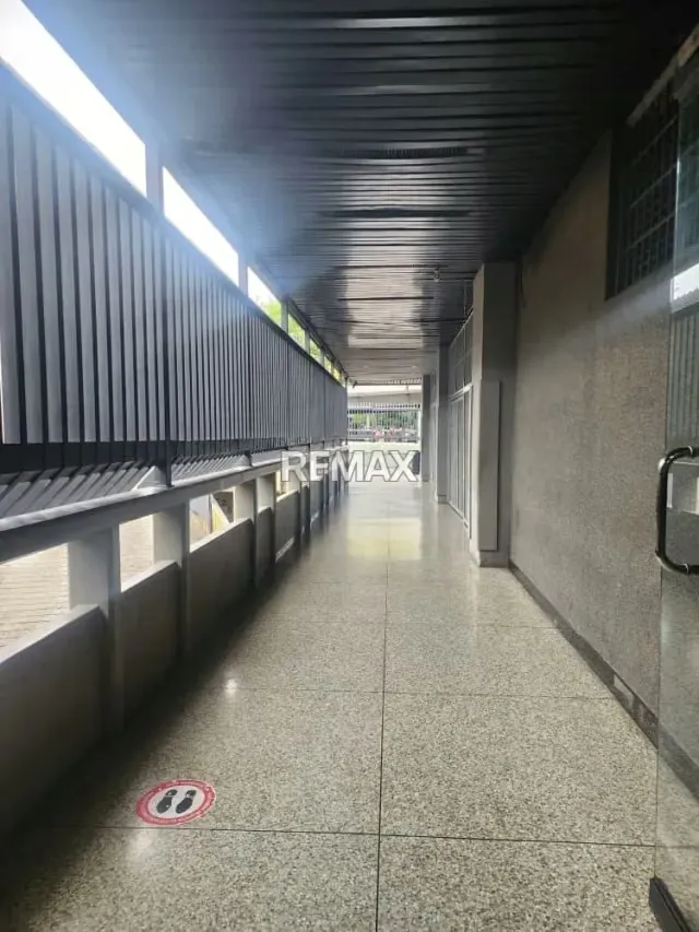 ALQUILER DE OFICINA EN LOS RUICES, CARACAS. - 15