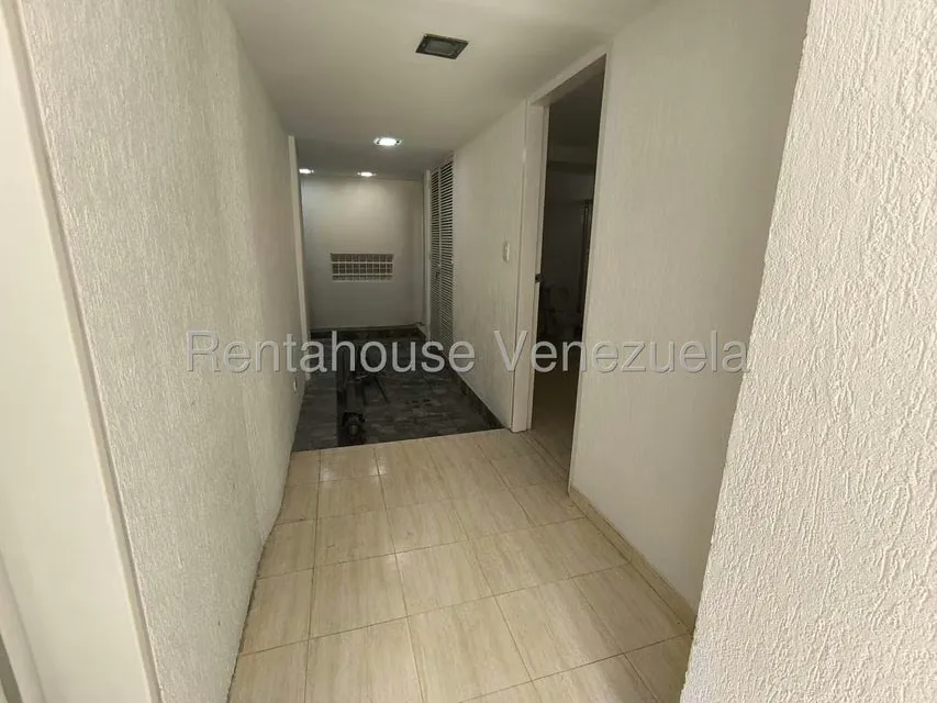 Apartamento (Duplex) en Alquiler en Lomas de La Lagunita, Distrito Metropolitano - 20