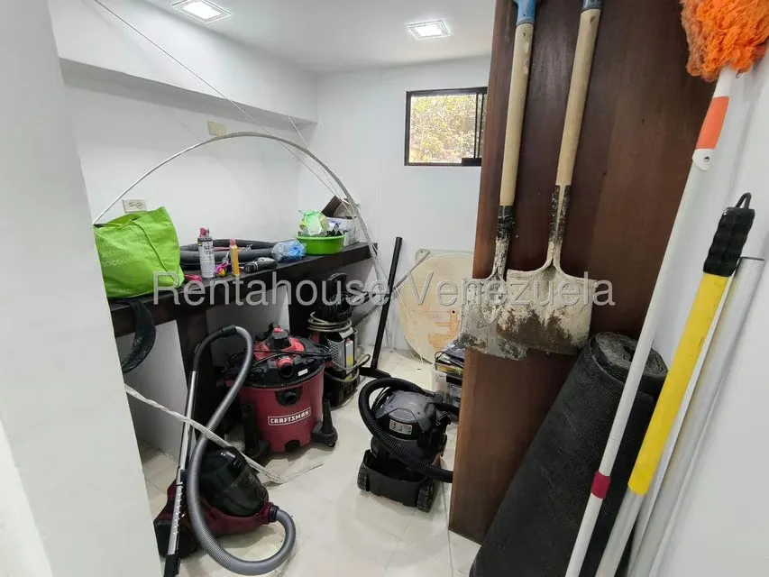Apartamento (Duplex) en Alquiler en Lomas de La Lagunita, Distrito Metropolitano - 23