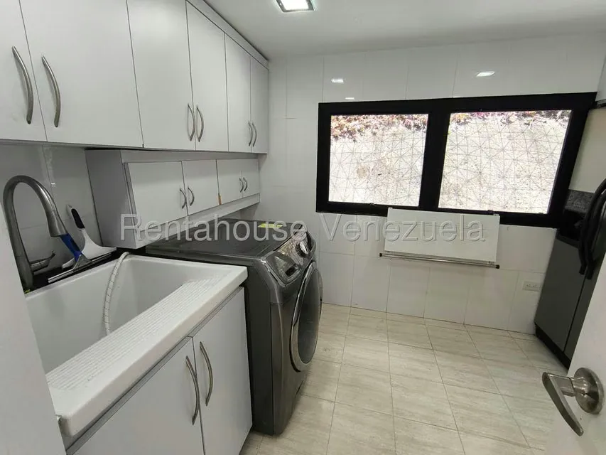 Apartamento (Duplex) en Alquiler en Lomas de La Lagunita, Distrito Metropolitano - 24