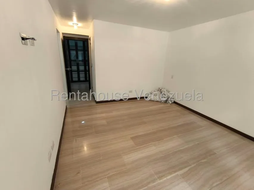 Apartamento (Duplex) en Alquiler en Lomas de La Lagunita, Distrito Metropolitano - 39